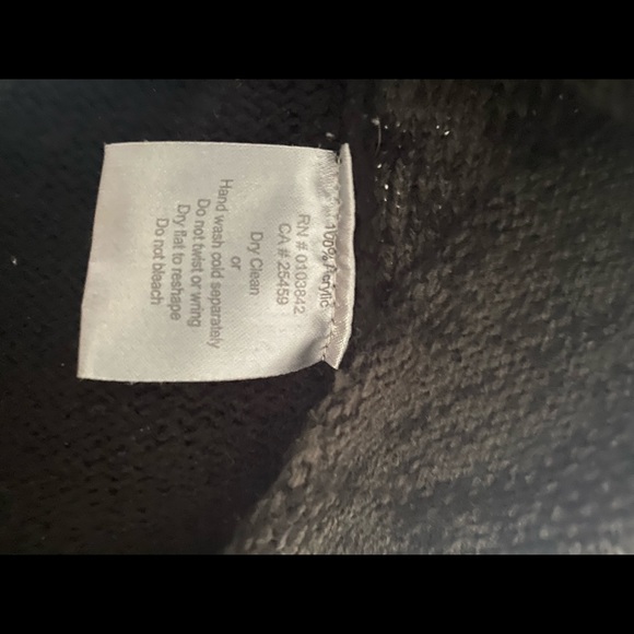 Wilfred Aritzia Shark Hem knit Cardigan - Picture 3 of 3